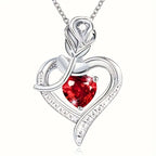 Collier en argent avec pendentif en forme de cœur en rubis