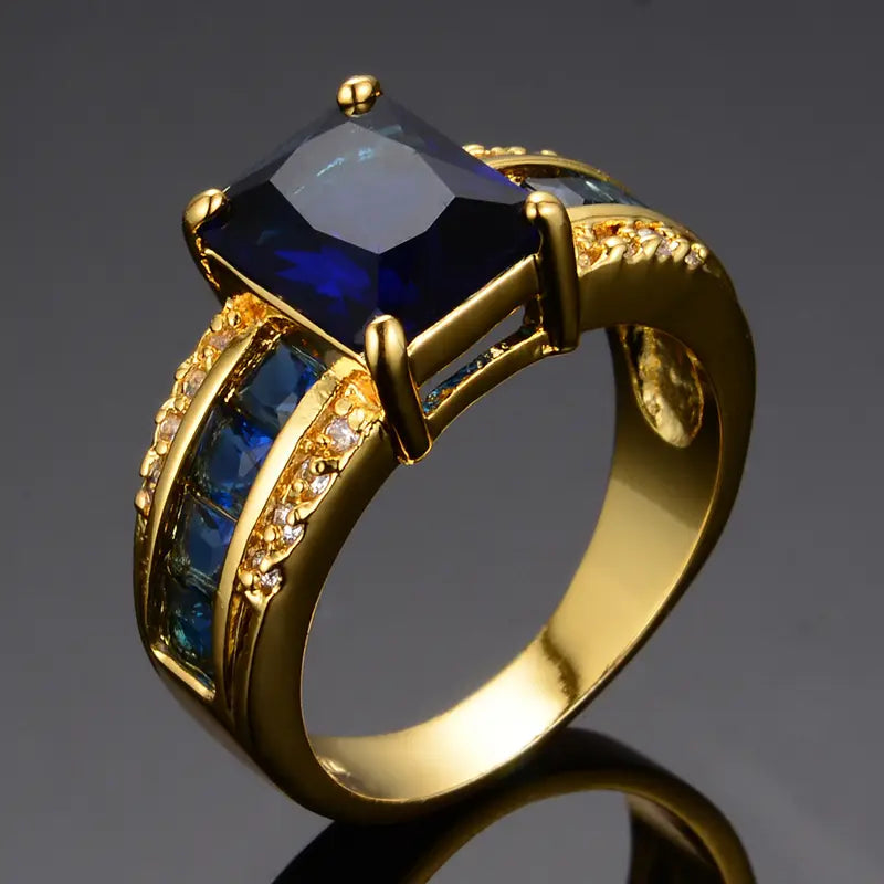 Bague en or avec saphir carré