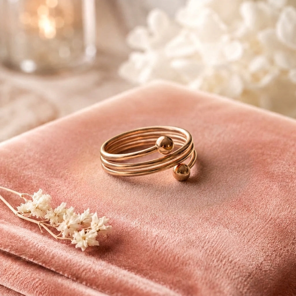 Bague en cuivre Limon de Rose - fond velours rose