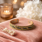Bracelet en cuivre Tressé de Rose - fond velours rose