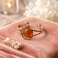 Bracelet en cuivre Ambre de Rose - fond velours rose