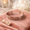 Bracelet en cuivre Colline de Rose - fond velours rose