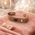 Bracelet en cuivre Brume Dorée de Rose - fond velours rose